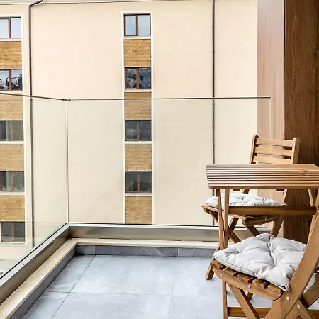 Spacious 2br In Phenix Palace With Parking Space By Flat Manаger Warna