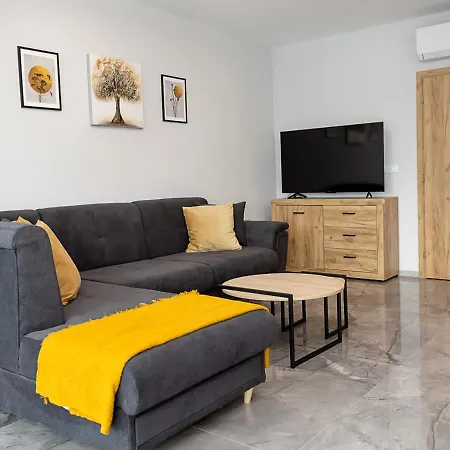 Spacious 2br In Phenix Palace With Parking Space By Flat Manаger *